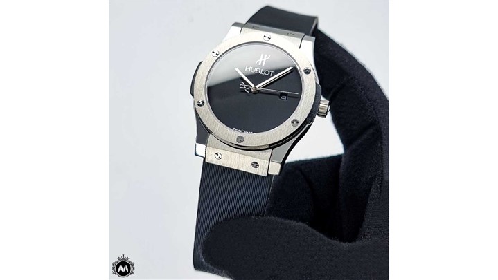 رولکس در مقابل هابلوت: کدام بهتر است؟