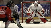 در مسابقات دور سوم لیگ آیس هاکی