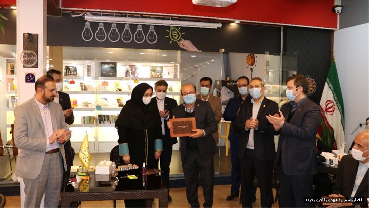 کافه کارآفرینی «کارتوق» مجتمع فنی تهران افتتاح شد کافه کارآفرینی «کارتوق» مجتمع فنی تهران افتتاح شد