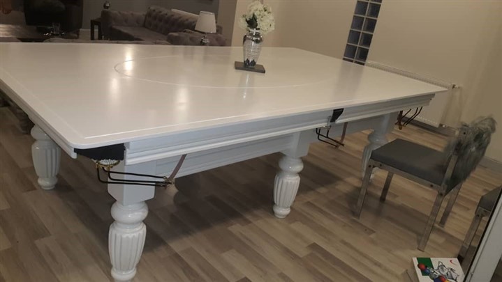 آیا میز بیلیارد را می توان بیرون گذاشت؟