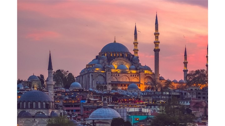 آیا تور استانبول را باید رزرو کنیم؟