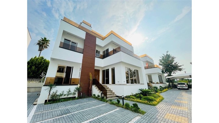 برای خرید ویلای مناسب در شمال کار را به کاردان بسپارید