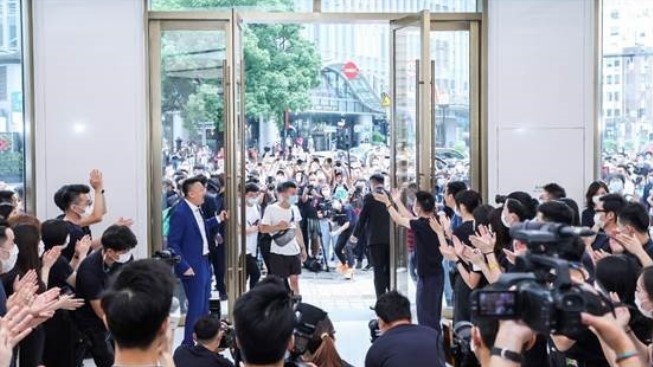 هوآوی بزرگترین برندشاپ خود را در شانگهای چین افتتاح کرد